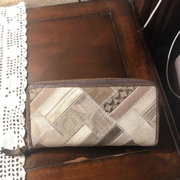 Coach Handbag Patchwork Turnlock Canvas Satchel/shoulder Bag/matching wallet - Picture 10 of 15